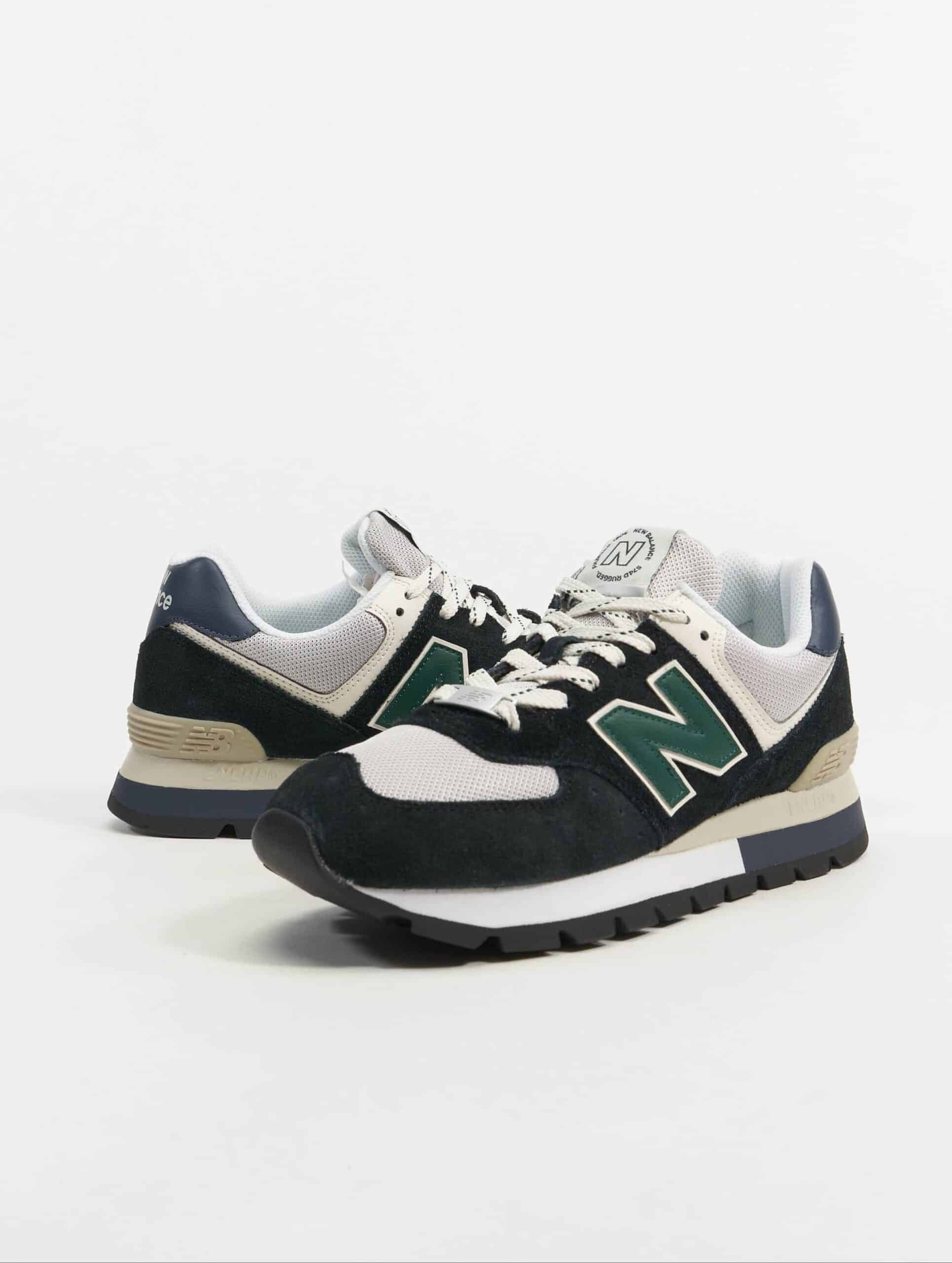 New Balance 574 Schuhe Mannen op kleur groen, Maat 40.5