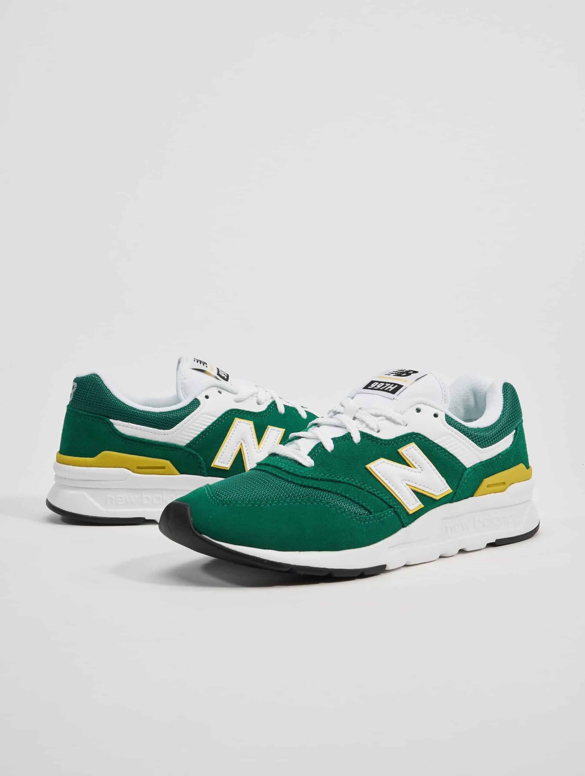 New Balance 997 Schuhe Mannen op kleur groen, Maat 42