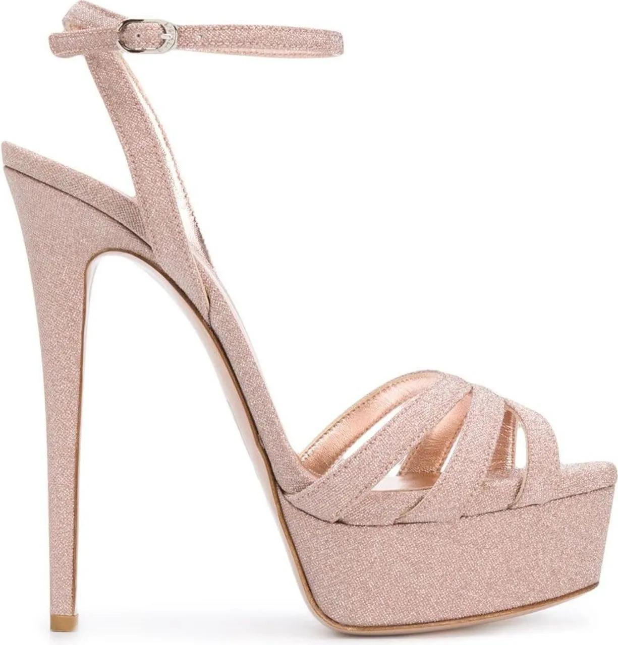 Le Silla Slippers & Mules - Sandals Beige in beige
