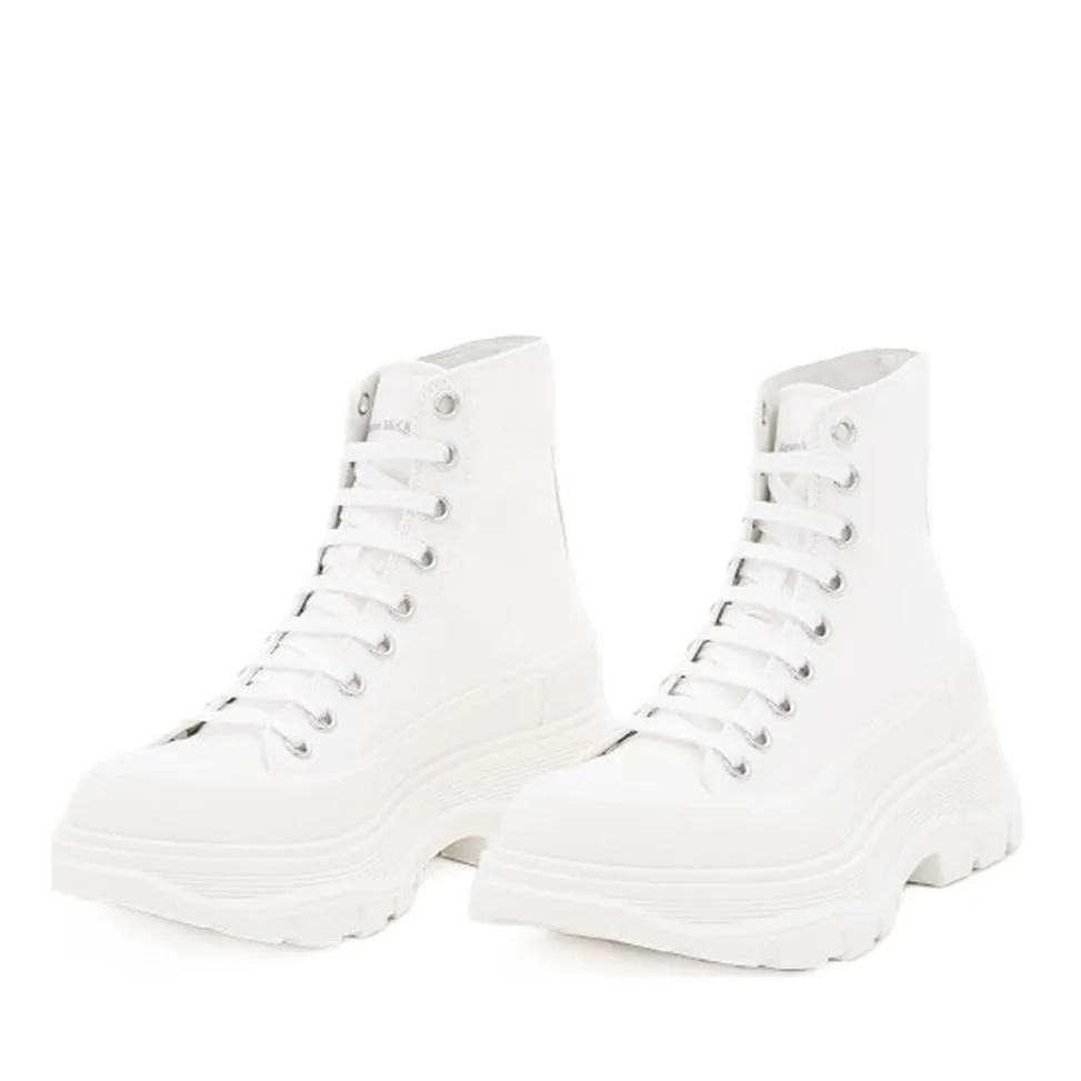 Alexander McQueen Low-Top Sneakers - 45MM TREAD SLICK LACE-UP SNEAKERS in wit