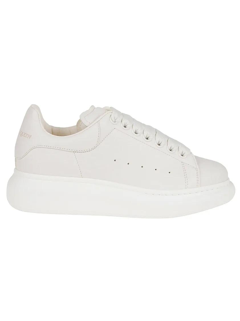 Alexander McQueen Low-Top Sneakers - Oversized Sneakers In Hammered Leather in wit