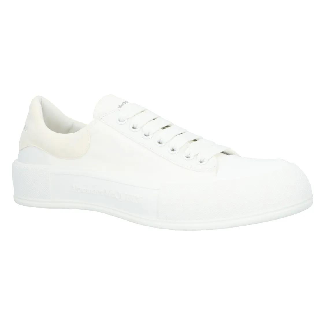 Alexander McQueen Low-Top Sneakers - Plimsoll In White in wit