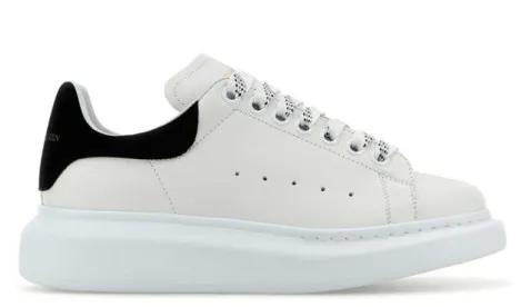 Alexander McQueen Low-Top Sneakers - White Leather Sneakers With Contrasting Heel Tab in wit