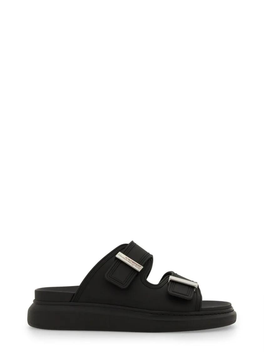 Alexander McQueen Sandalen - Hybrid Oversize Sandals in zwart