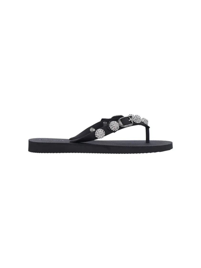 Balenciaga Sandalen - "Cagole" Stud And Rhinestone Flip-Flop Sandals - B in zwart