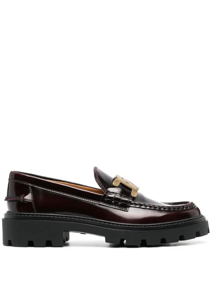 - Brown Leather Loafers in bruin