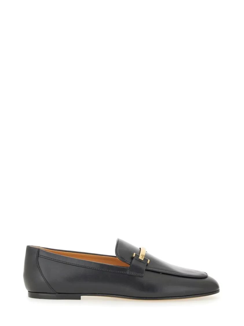 - Calfskin Leather Loafers in zwart