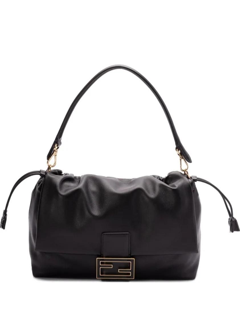 Fendi Hobo bags - Gathered Leather Handbag With Gold-Tone Clasp in zwart