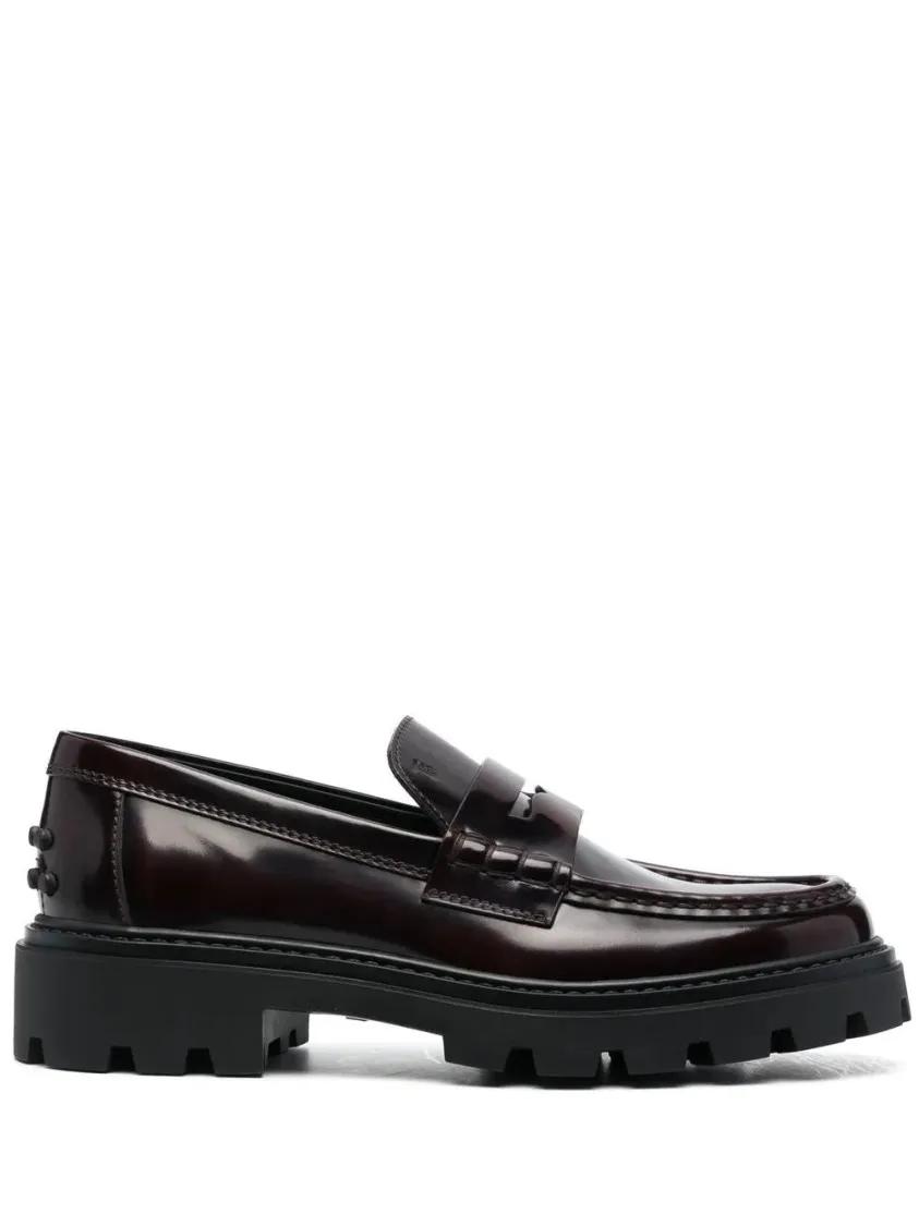 - Glossy Leather Loafers With Penny Strap Detail in zwart