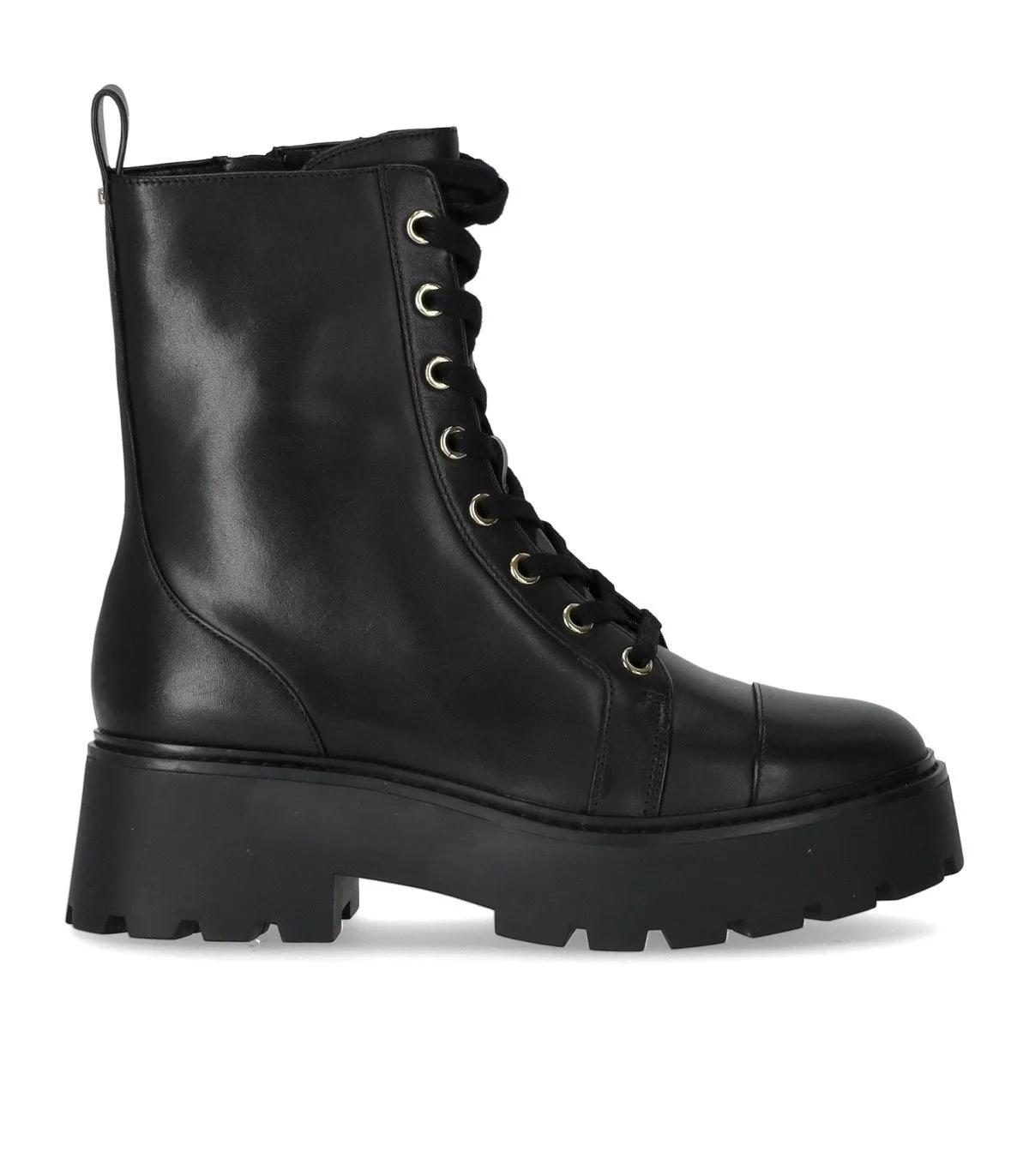 Michael Kors Boots & laarzen - Blake Bootie in zwart