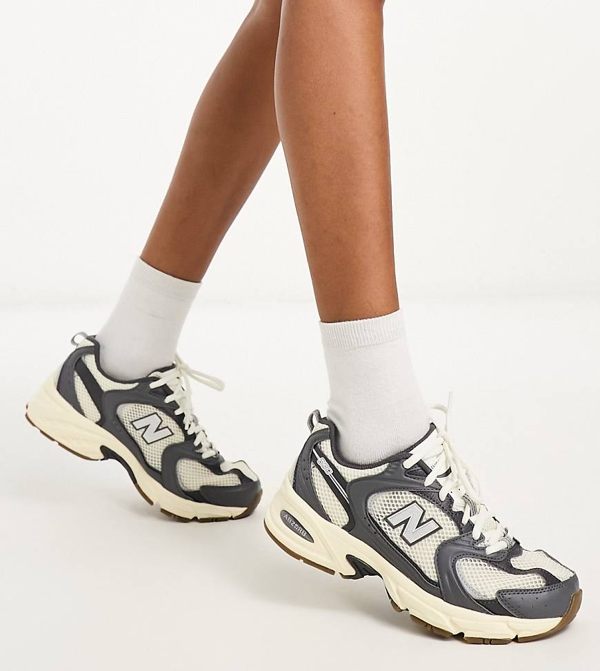 New Balance - 530 - Sneaker in gebrochenem Weiß und Grau