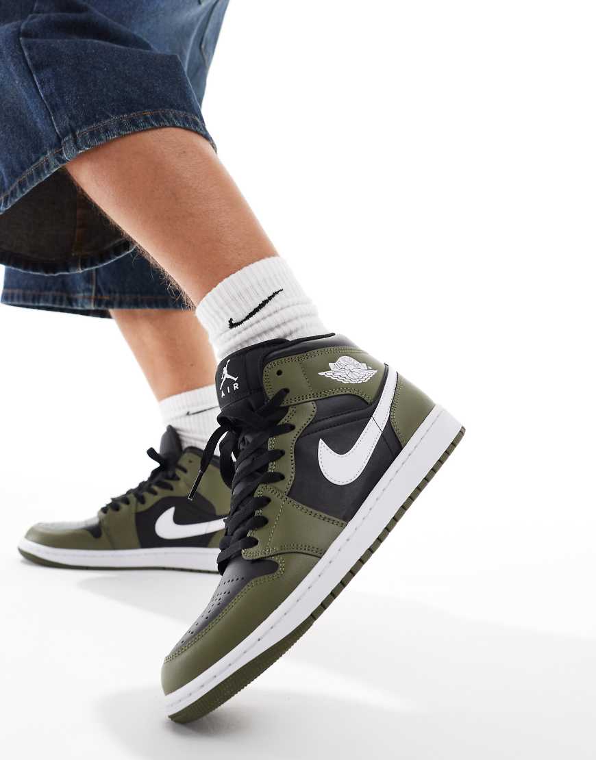 Nike - Air Jordan - 1 Mid - Sneaker in Schwarz, Olivgrün und Weiß