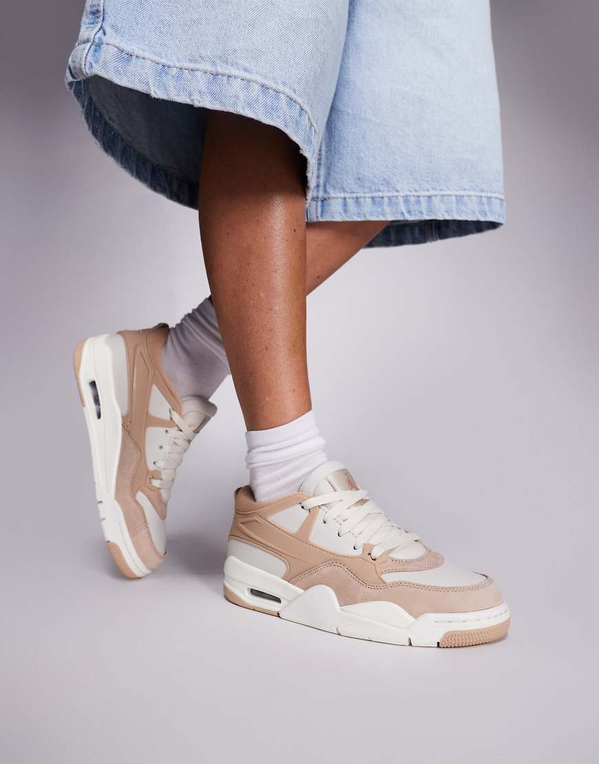 Nike - Air Jordan 4 RM - Sneaker in Beige und Weiß-Neutral