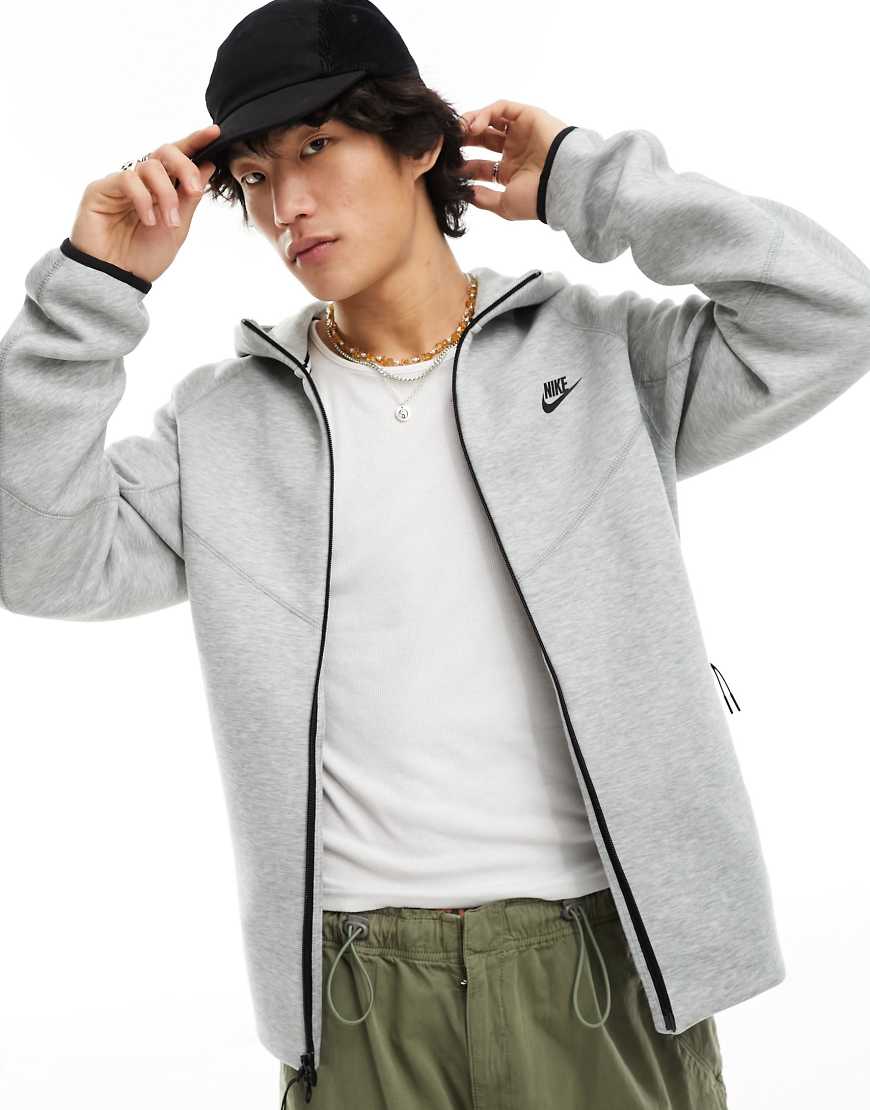 Nike - Tech Fleece - Kapuzenjacke in Grau mit Reißverschluss
