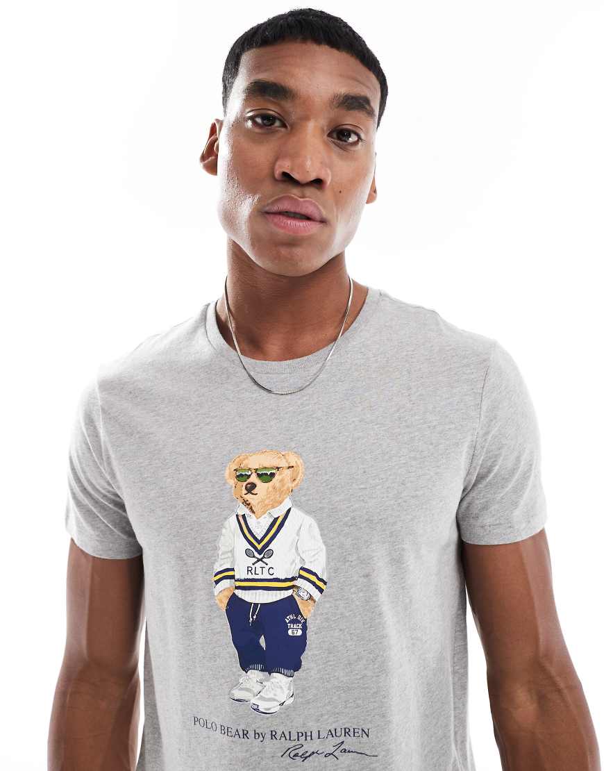Polo Ralph Lauren - Heritage - T-Shirt mit kundenspezifischem Schnitt in Grau meliert und Bärenprint