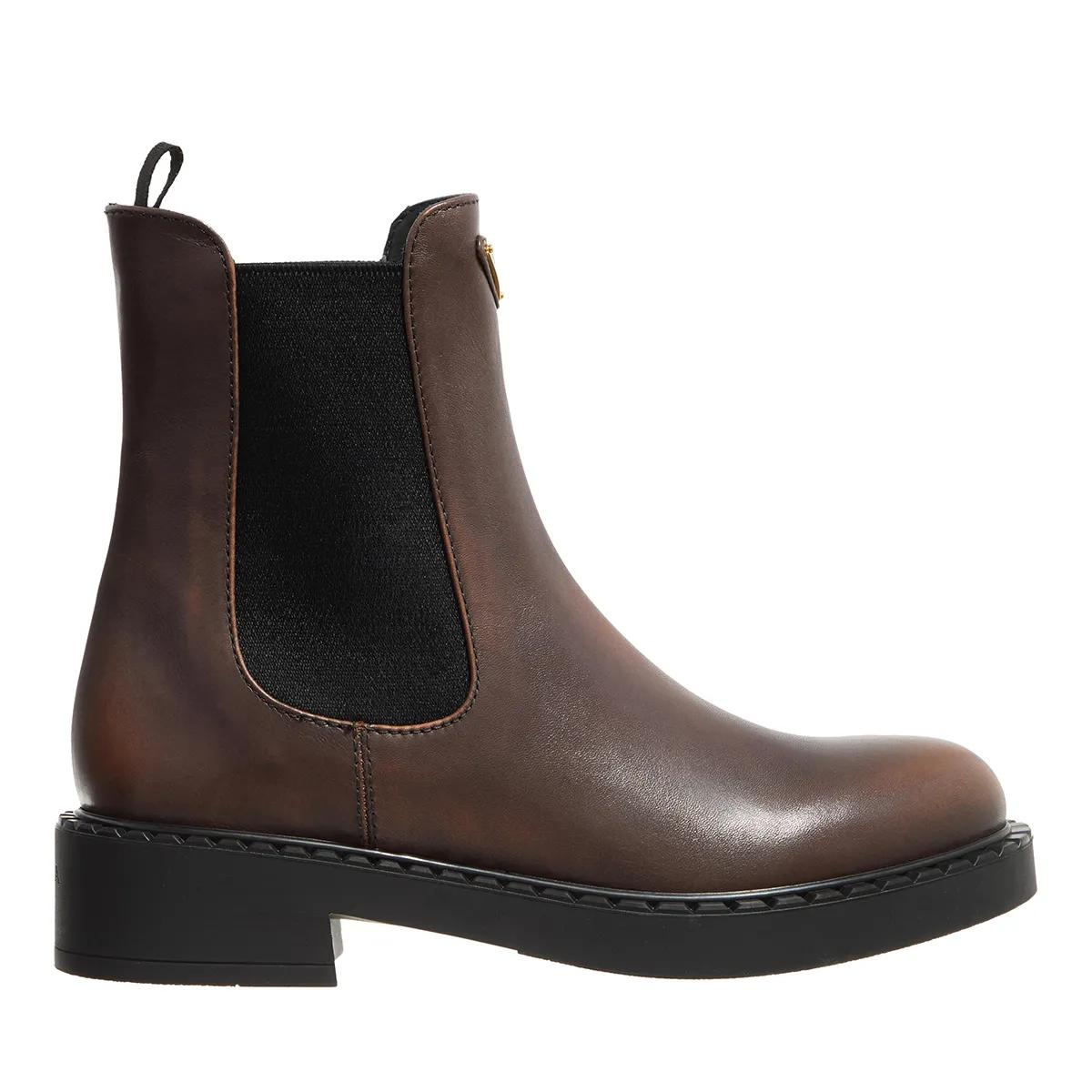 Prada Boots - Calf Leather Boots in bruin