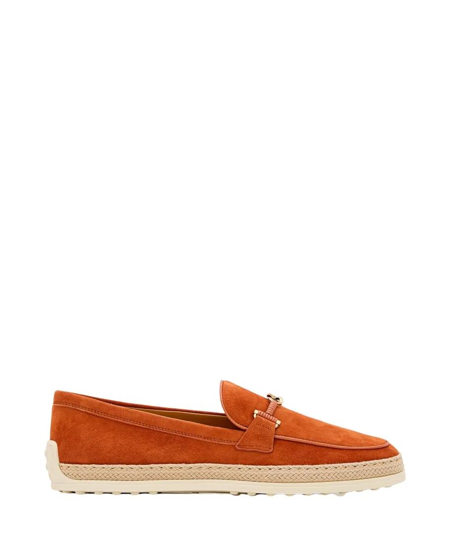 - Suede Loafers With Refined Metal Detailing in oranje