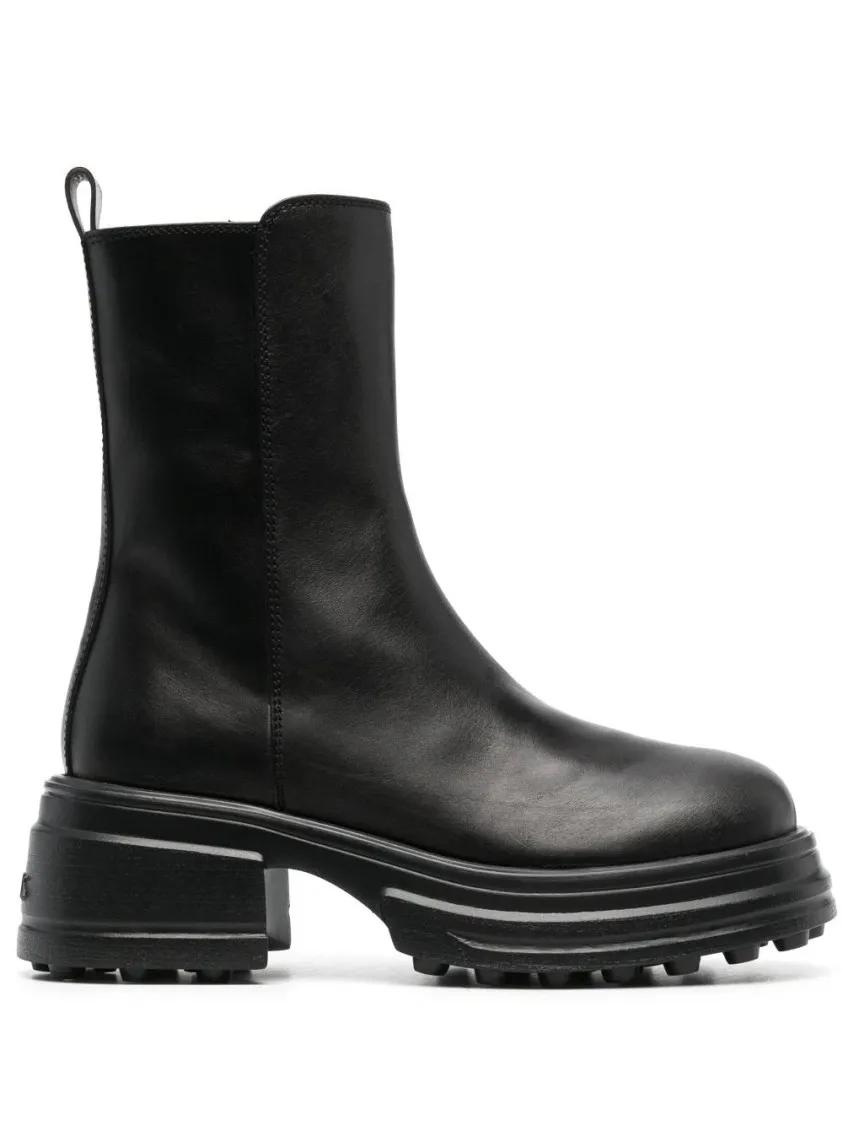 Tod's Boots - Ankle Boots With Closed Silhouette And Sole in zwart