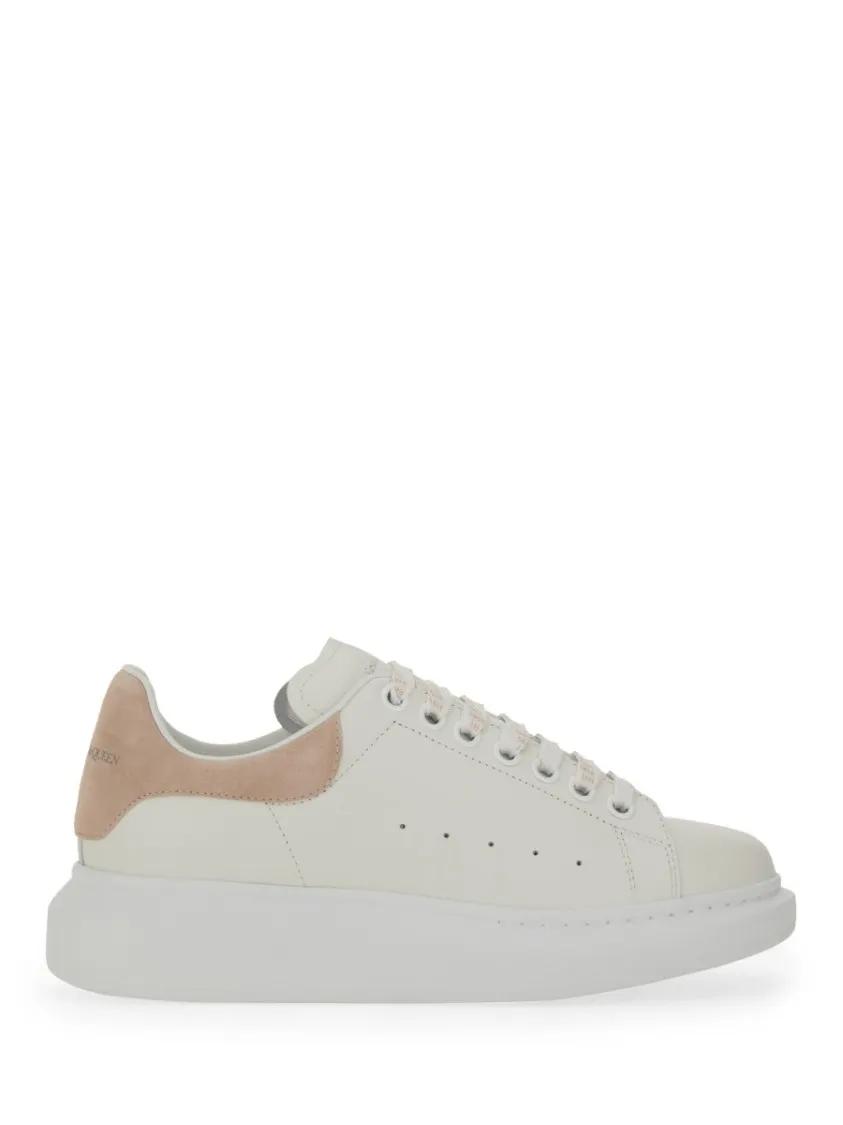 Alexander McQueen Low-Top Sneakers - Oversized Calfskin Sneakers With Suede Heel Tab in wit