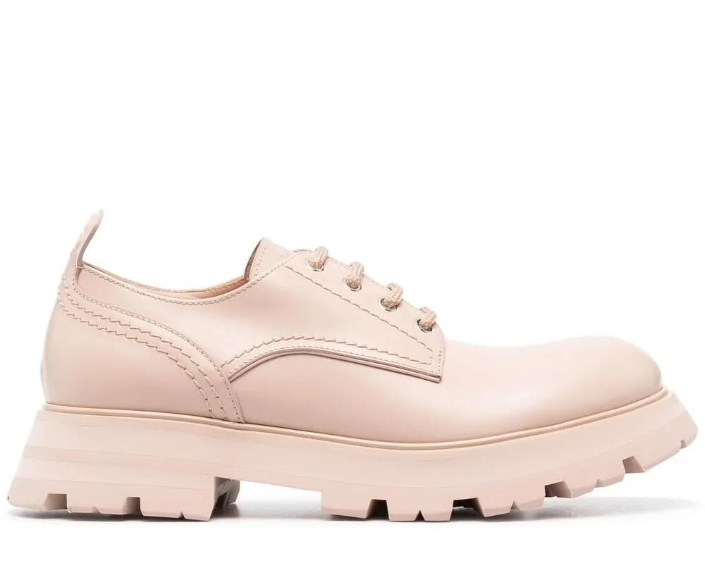 Alexander McQueen Low-Top Sneakers - Wander Lace-Up Shoes in beige