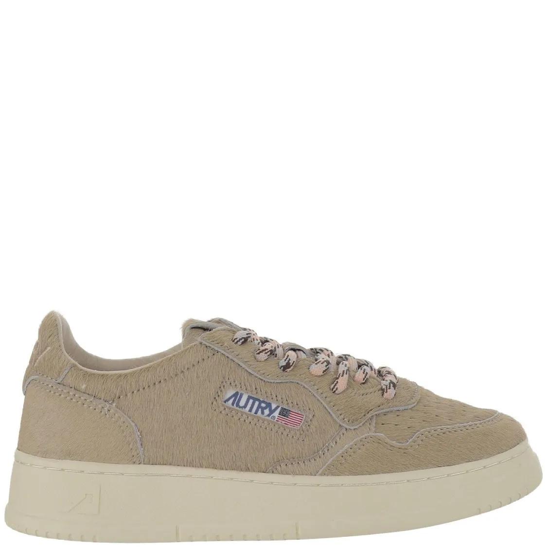 Autry Low-Top Sneakers - Beige Suede Medalist Low Sneakers With Lace-Up Fro in beige