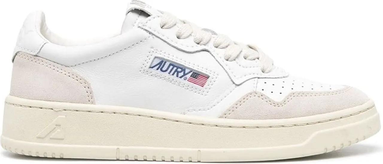 Autry Low-Top Sneakers - Elevated White Low Sneakers With Textured Finish in wit