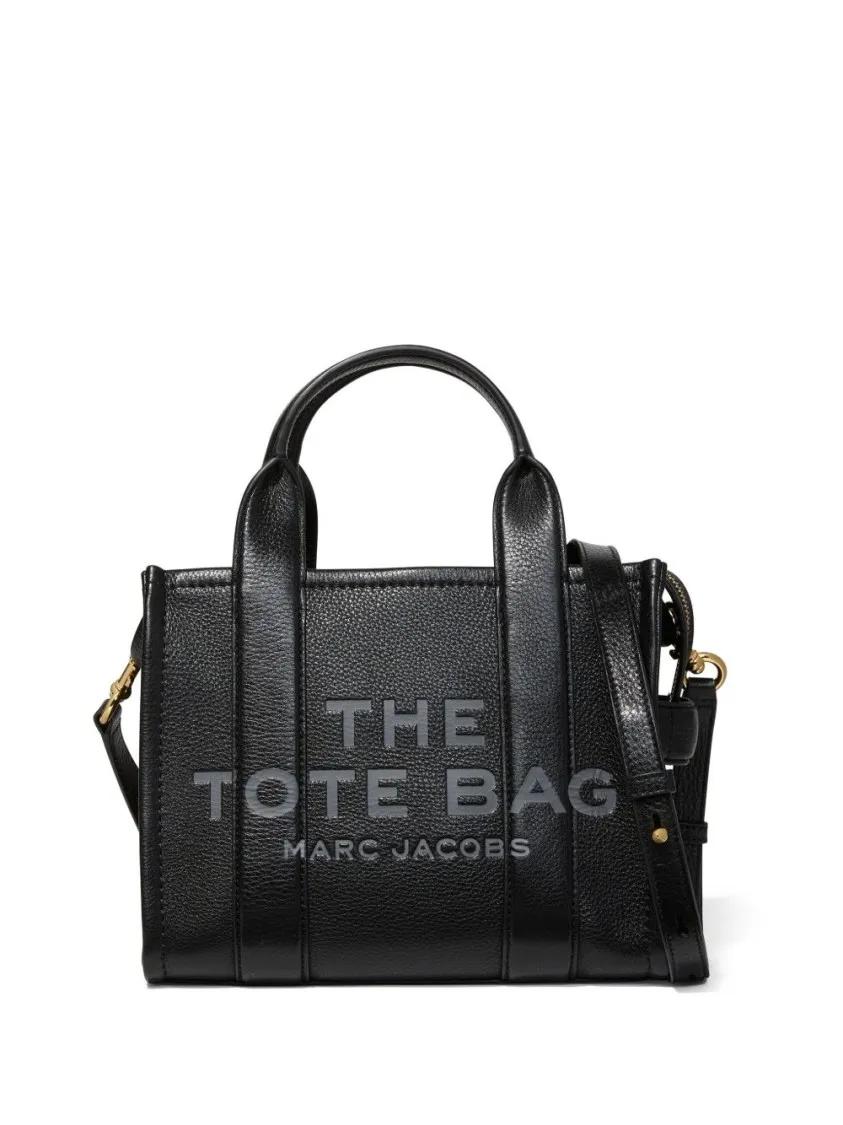 Marc Jacobs Shoppers & Totes - Textured Black Tote Bag With Dual Handles And Adju in zwart