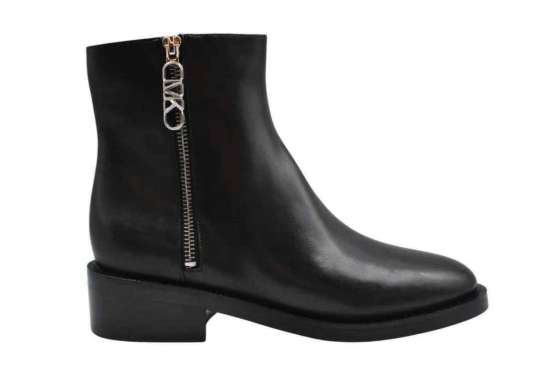 Michael Kors Boots - Black Laced Boots With Iconic Branding in zwart