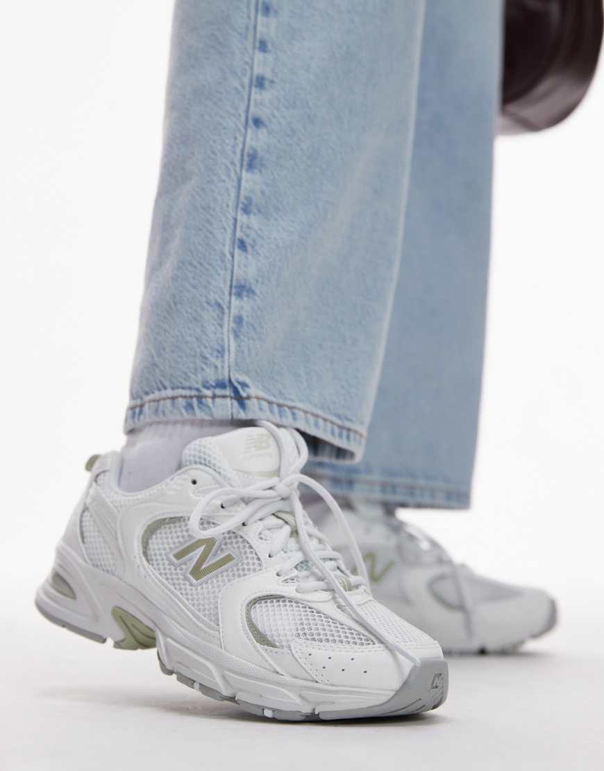 New Balance - 530 - Sneaker in Weiß und Hellgrün