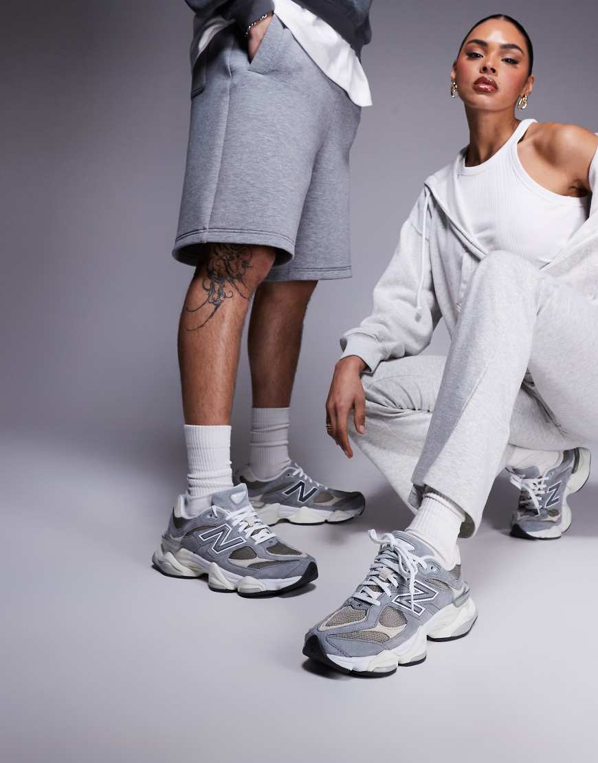 New Balance - 9060 - Sneaker in Grau und Steinbeige