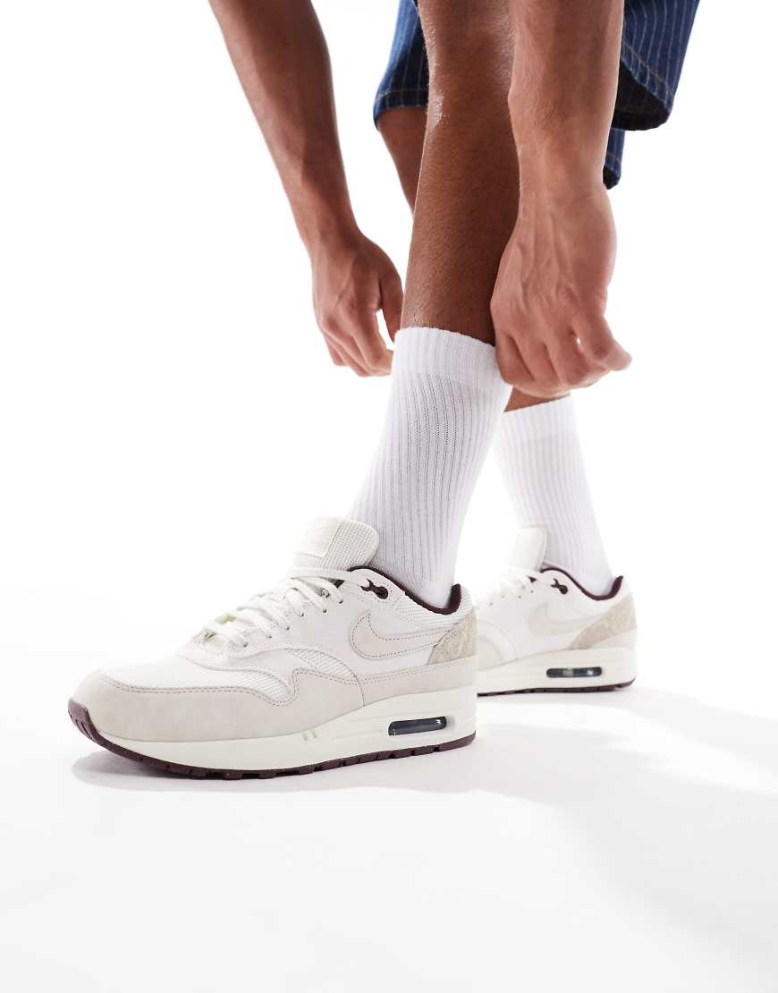 Nike - Air Max 1 - Hochwertige Sneaker in Cremeweiß