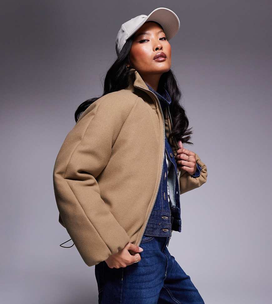 ASOS DESIGN Petite - Schlichte Pufferjacke in Pilzbraun mit Strickkragen-Grün