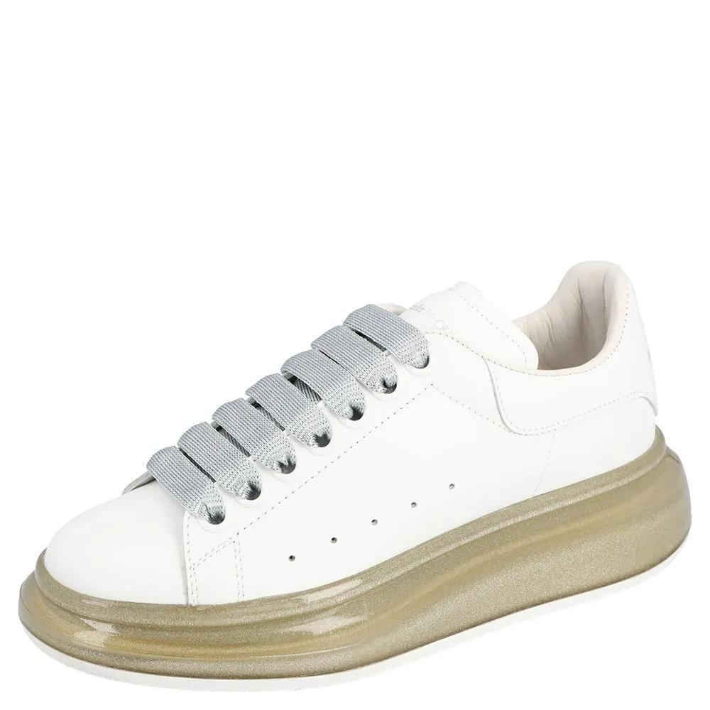 Alexander McQueen Low-Top Sneakers - Oversized Sneaker 'Larry' In White in wit