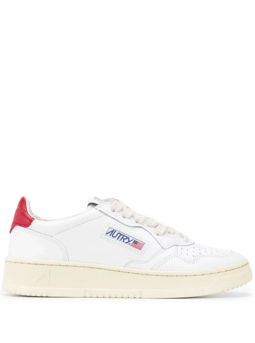 Autry Low-Top Sneakers - Medalist Low Sneakers in beige