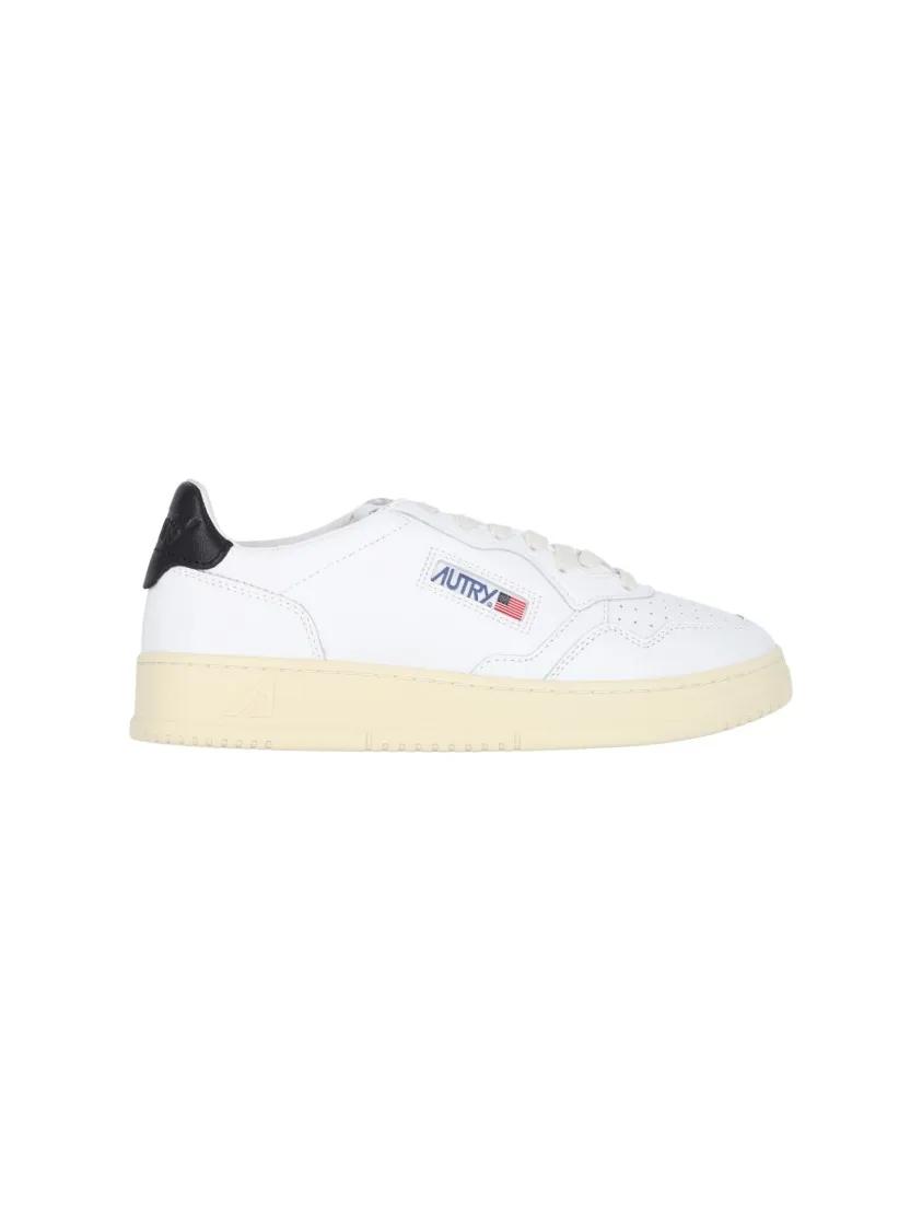 Autry Low-Top Sneakers - Sneakers Black in wit