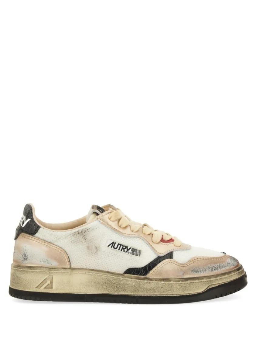 Autry Low-Top Sneakers - "Super Vintage" Sneakers in beige