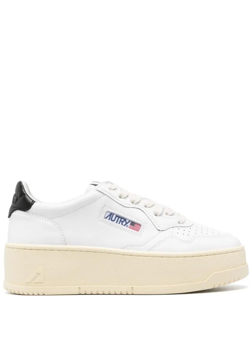 Autry Low-Top Sneakers - White Medalist Sneakers in wit