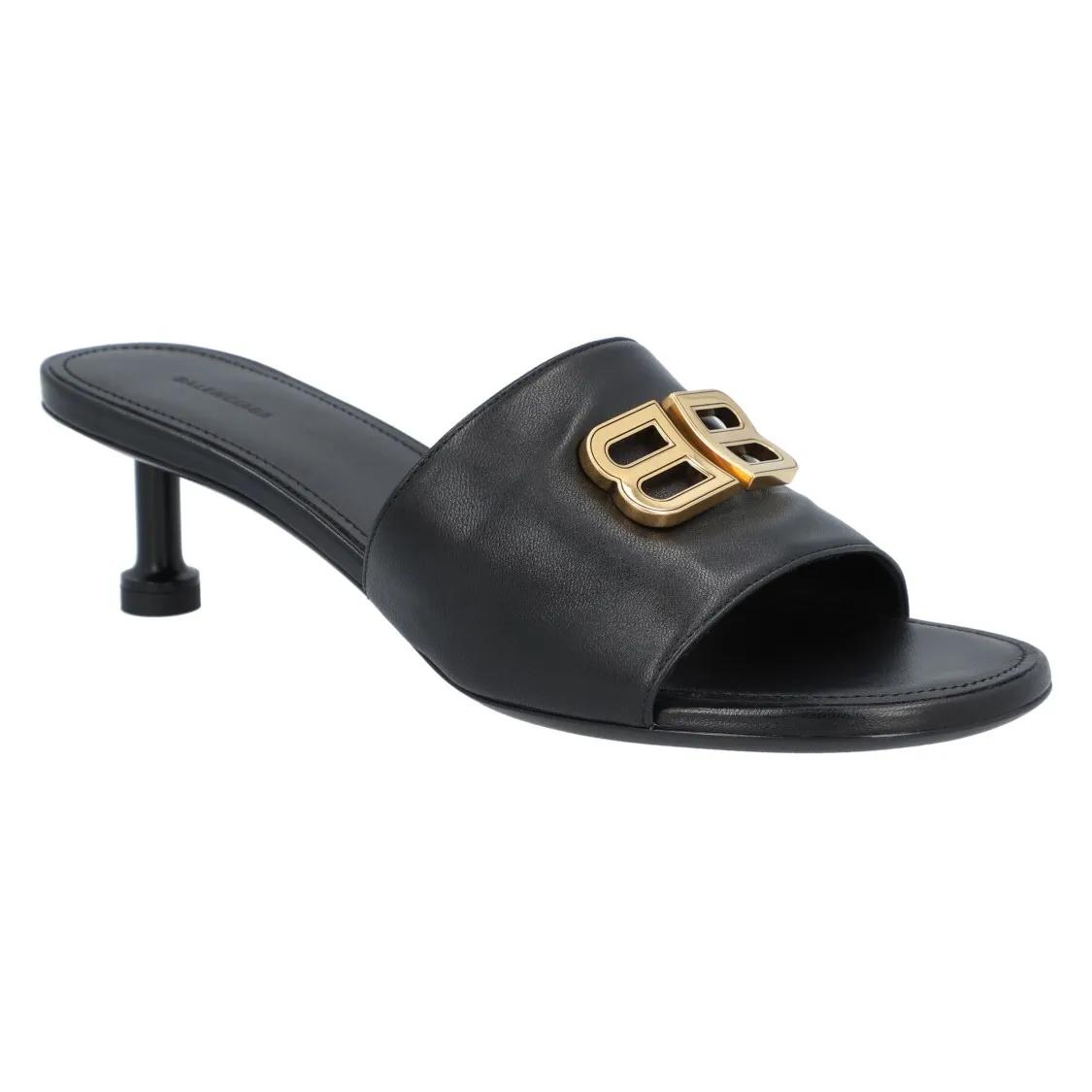 Balenciaga Slippers & Mules - Groupie Leather Mules in zwart