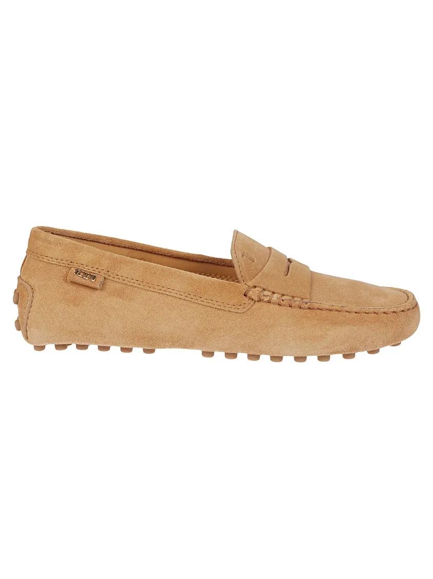 - Classic Moccasin Loafers With Rubber Studded Sole in bruin