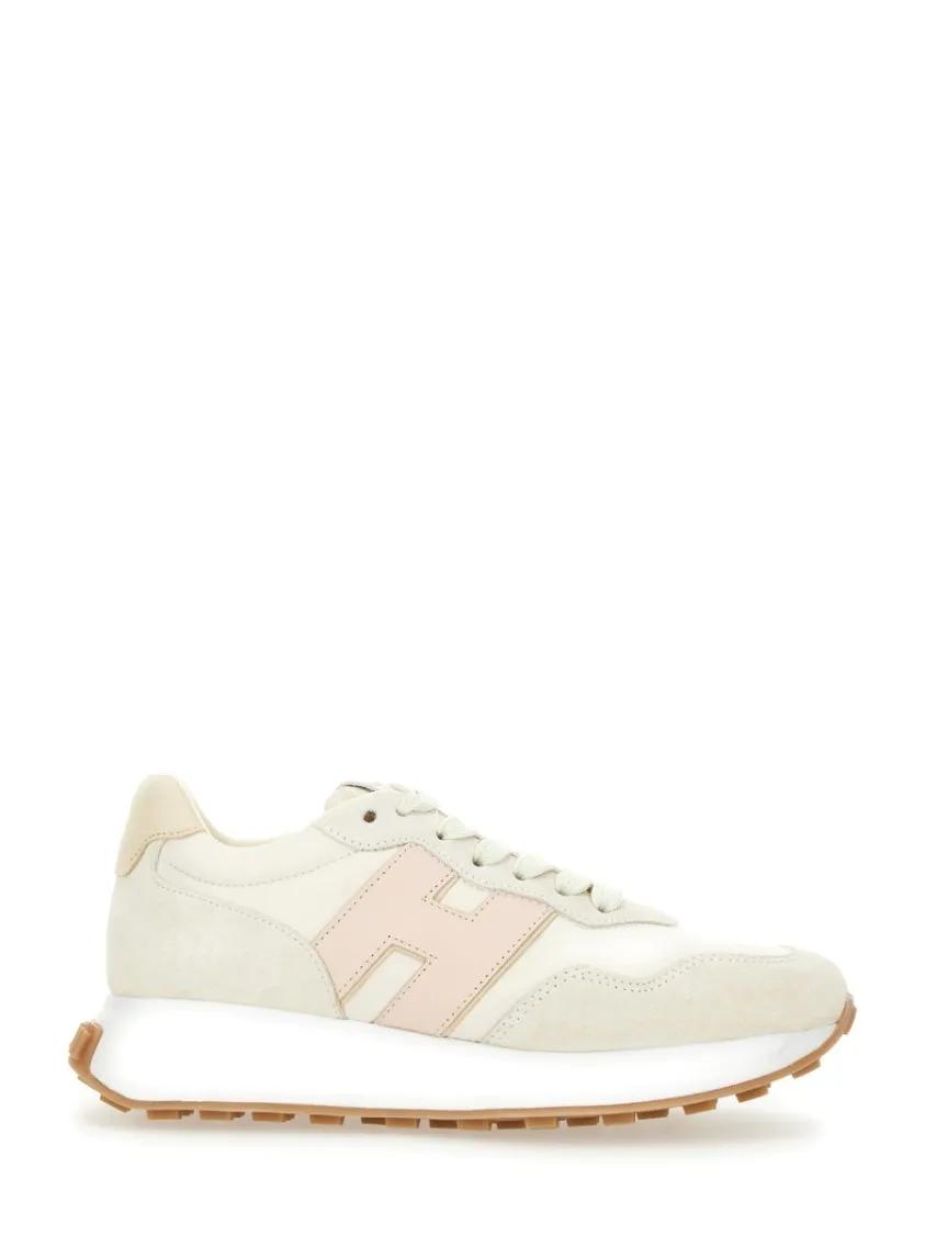 Hogan Low-Top Sneakers - Textured Leather Sneakers in beige