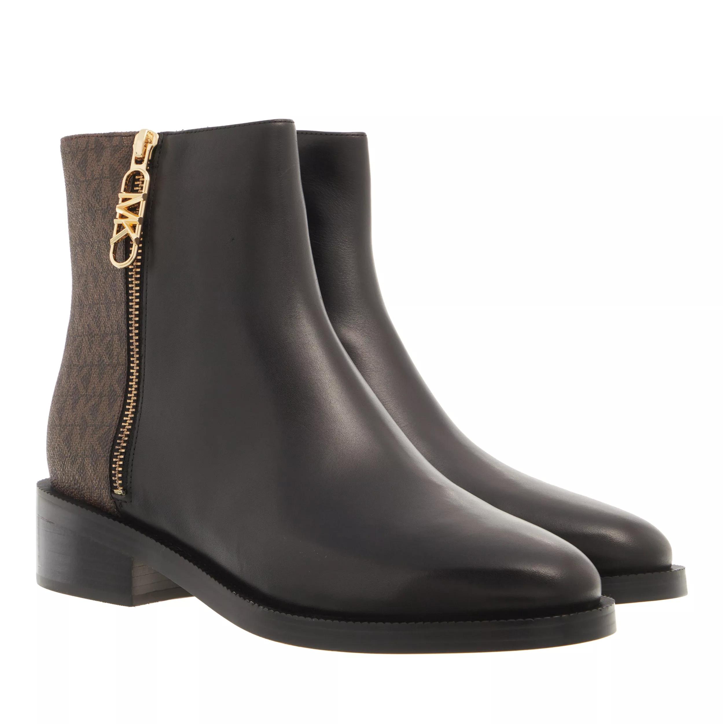 Michael Kors Boots & laarzen - Regan Flat Bootie in zwart
