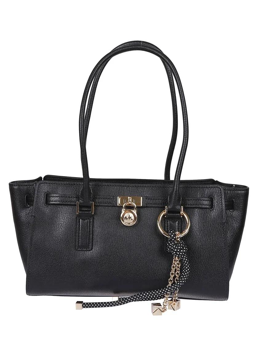 Michael Kors Shoppers & Totes - Hamilton Hammered Leather Shoulder Bag in zwart