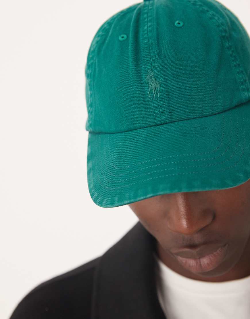 Polo Ralph Lauren - Stückgefärbte Chino-Baseballkappe in Dunkelgrün mit großem farblich abgestimmtem Logo