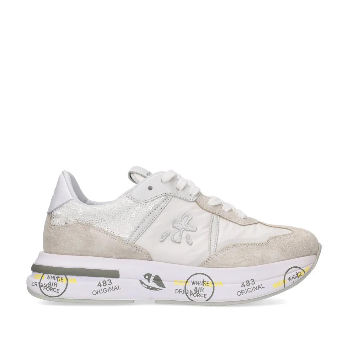 Premiata Low-Top Sneakers - Cassie Sneakers In Light Gray Suede in grijs