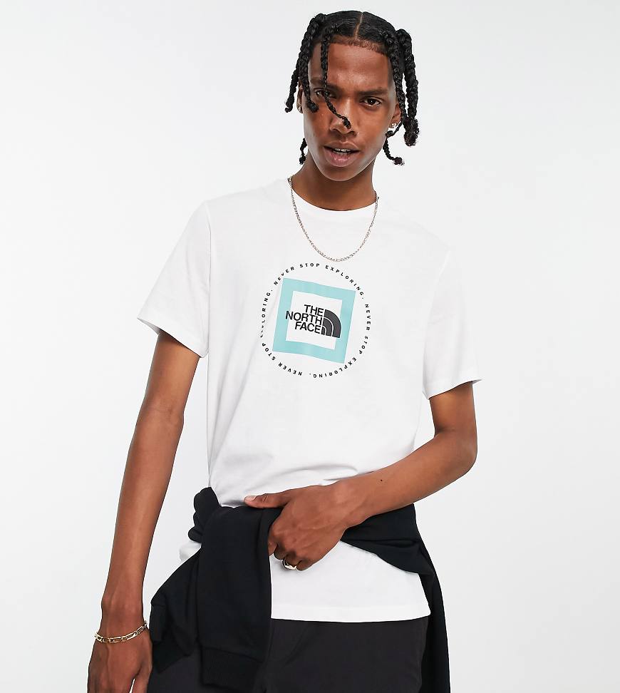 The North Face - NSE - T-Shirt in Weiß mit Print auf der Brust - Exklusiv bei ASOS