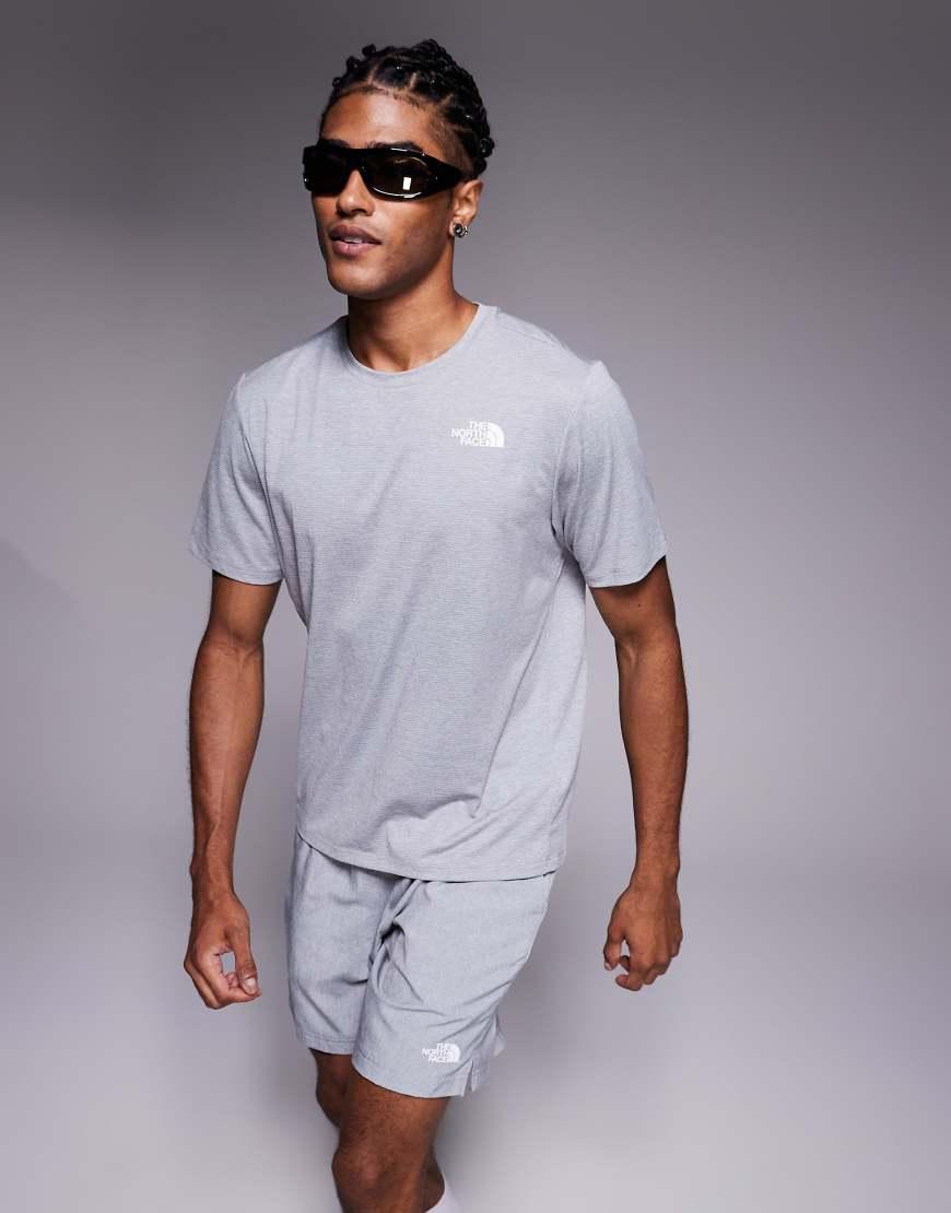 The North Face - Training 24/7 - T-Shirt in Grau mit Logo