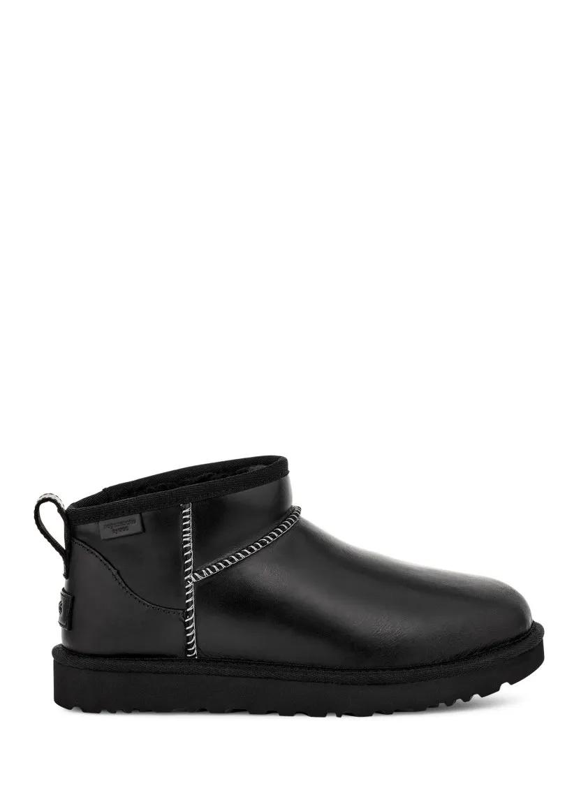 UGG Boots - W Classic Ultra Mini Ankle Boots in zwart