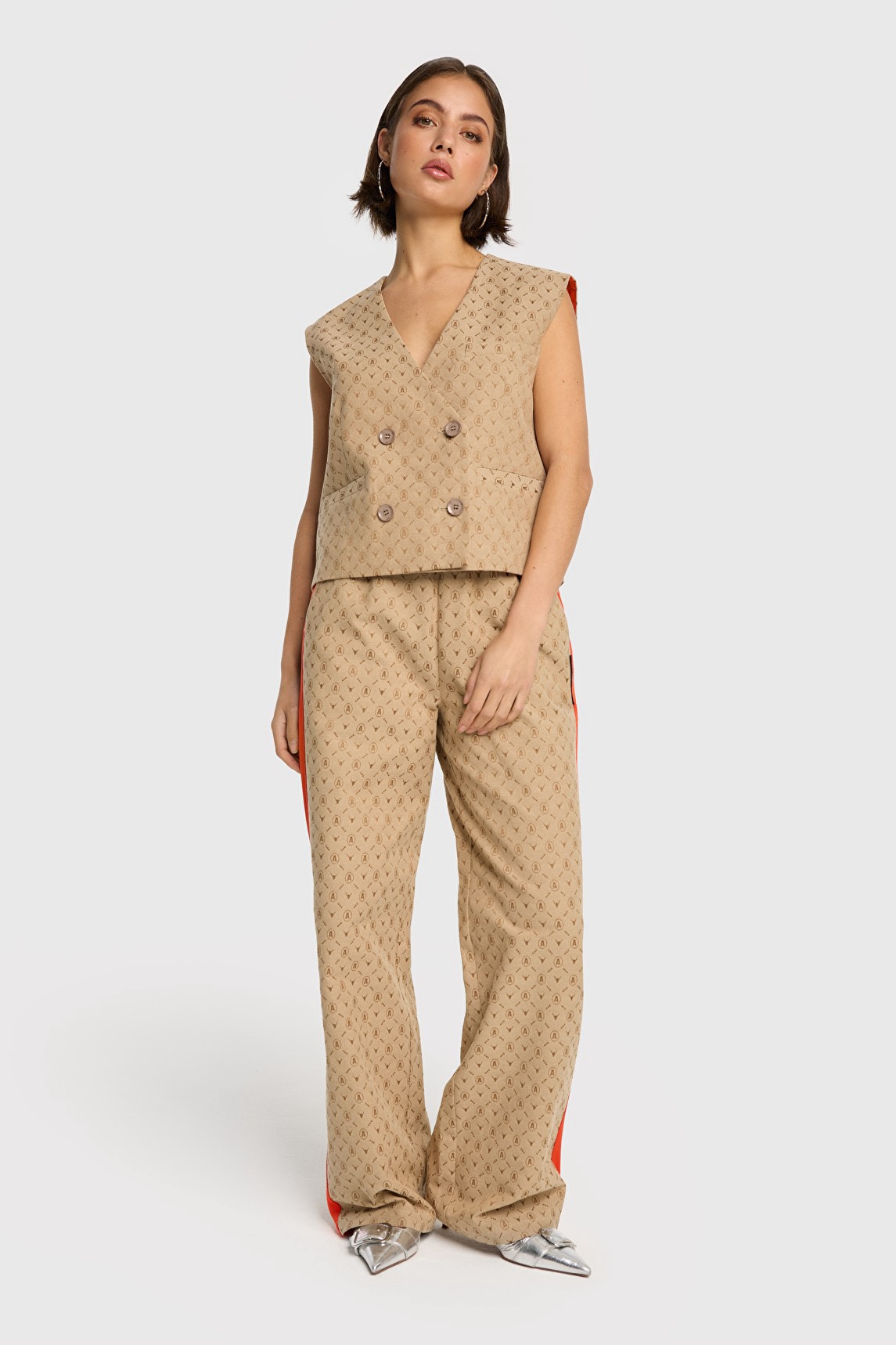 Alix The Label Logo pant camel