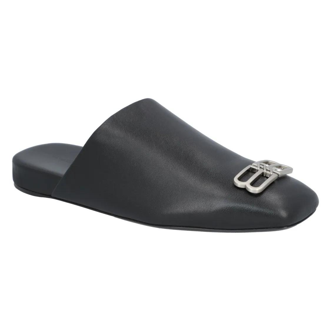 Balenciaga Slippers & Mules - Cosy Bb Mule in zwart
