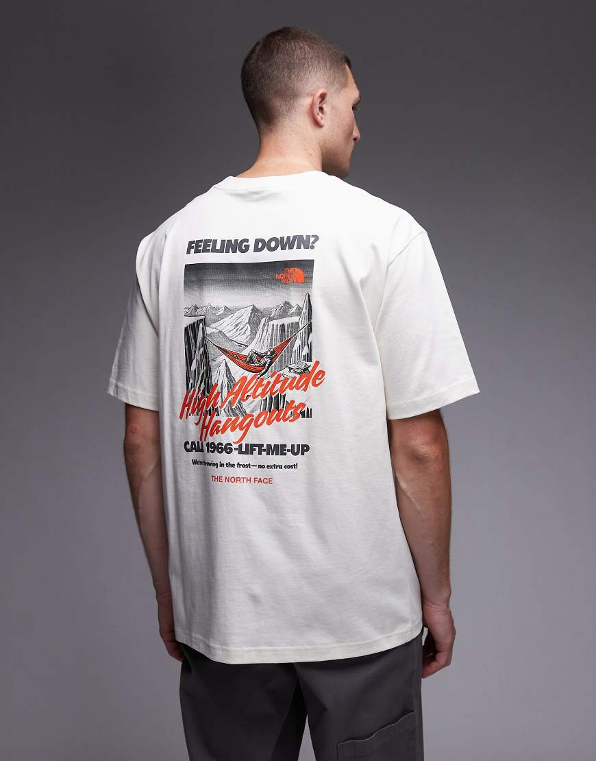 The North Face - Adventure - Oversize-T-Shirt in Wollweiß mit Rückenprint